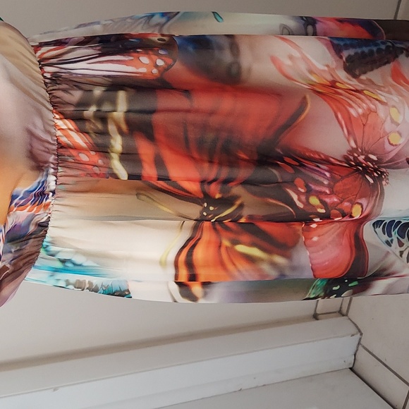 Beautiful silk maxi dress - Picture 3 of 4